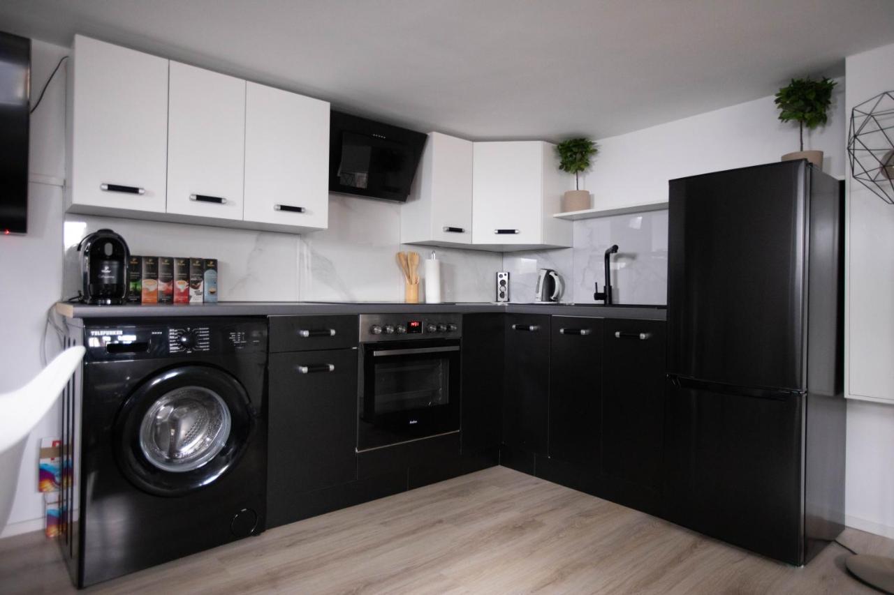 הנובר 80Qm - 4 Rooms - Private Parking - Keller-Basement - Mallibase Apartments מראה חיצוני תמונה